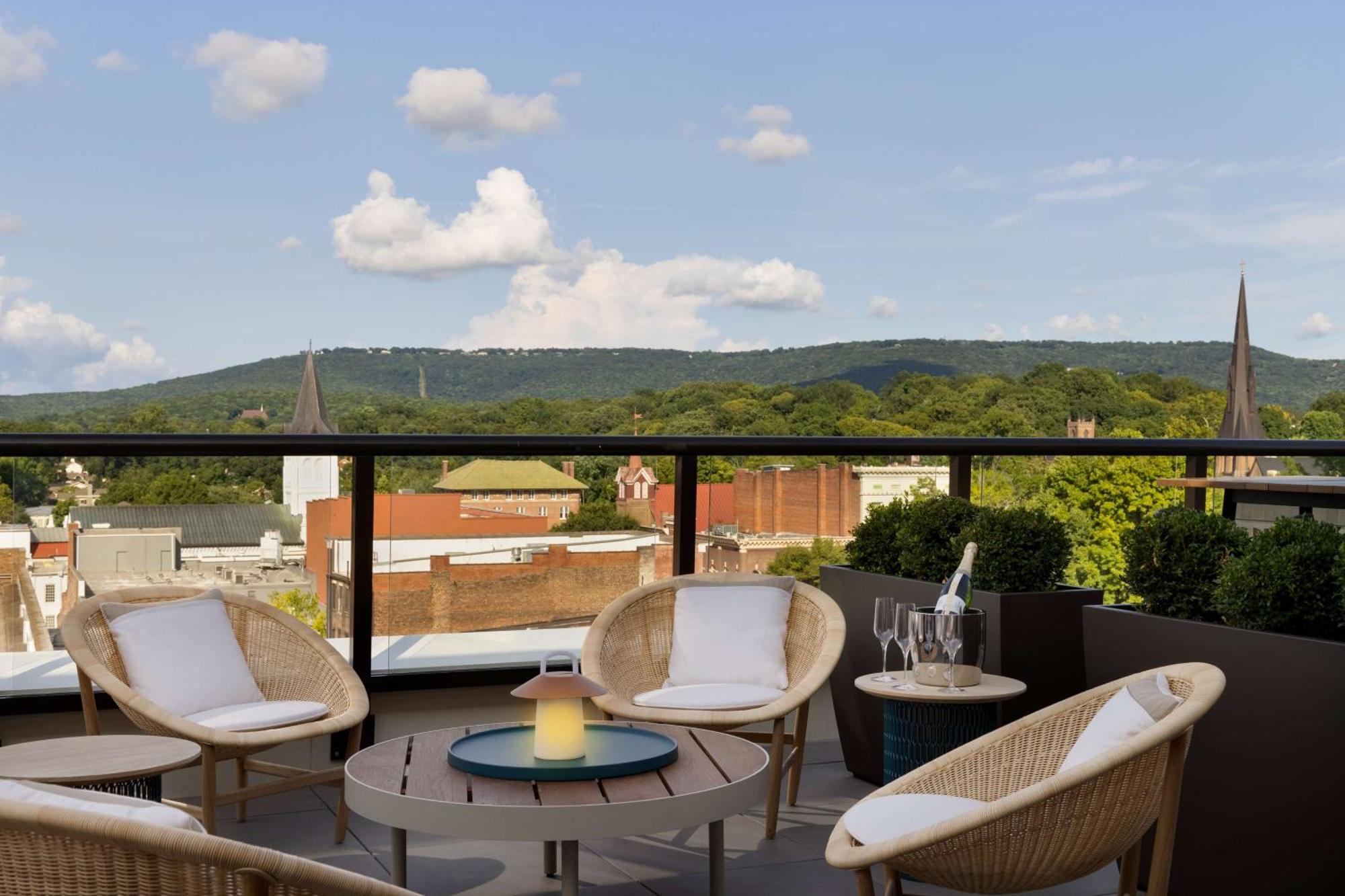 106 Jefferson Huntsville, Curio Collection By Hilton מראה חיצוני תמונה