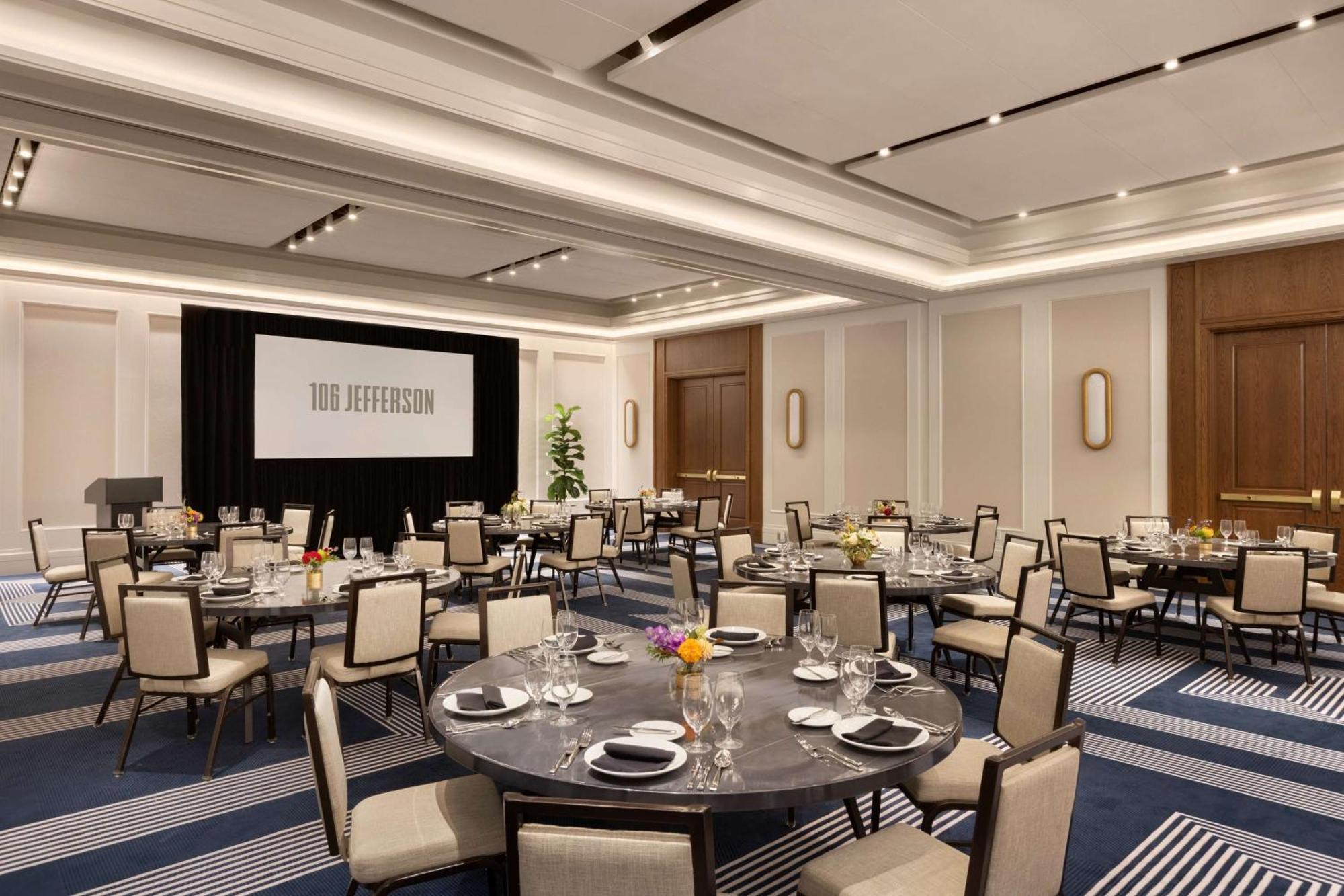 106 Jefferson Huntsville, Curio Collection By Hilton מראה חיצוני תמונה